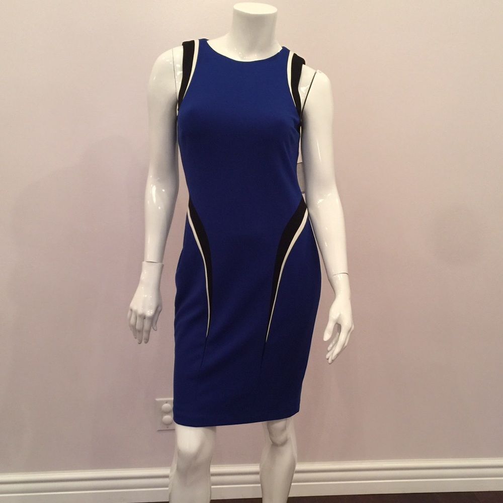 Cache blue elegant dress.